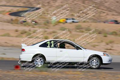 media/Oct-01-2022-Team Topak Racing (Sat) [[f860fb51be]]/2-Inter Low 2/session 1 turn 3/